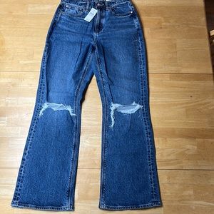 NWT American Eagle, curvy 90’s Bootcut, high rise. Blue, size 6/28w